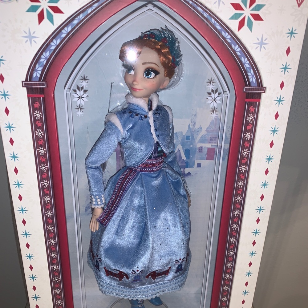 Disney Olaf’s frozen adventure L.E Anna